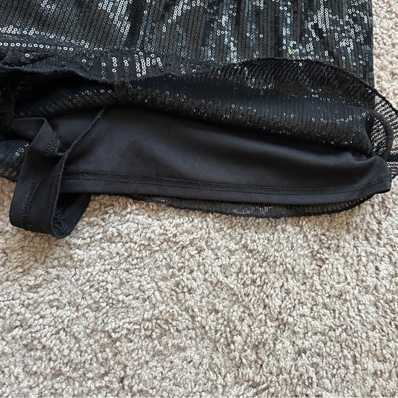 RAGA Urban Outfitters All Over Black Lined Sequin Sleeveless Romper Size Medium - Picture 6 of 15